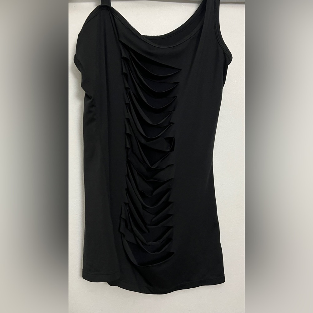 Women’s shirt/tank